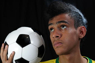 爱游戏体育-法甲球队融合心理干预提升球员抗压能力研究